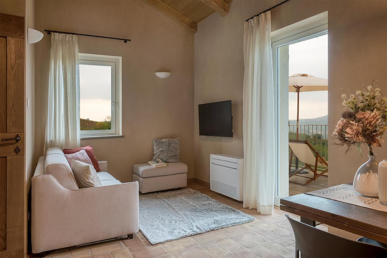 I Ciabot Di Monforte Monforte dʼAlba Εξωτερικό φωτογραφία